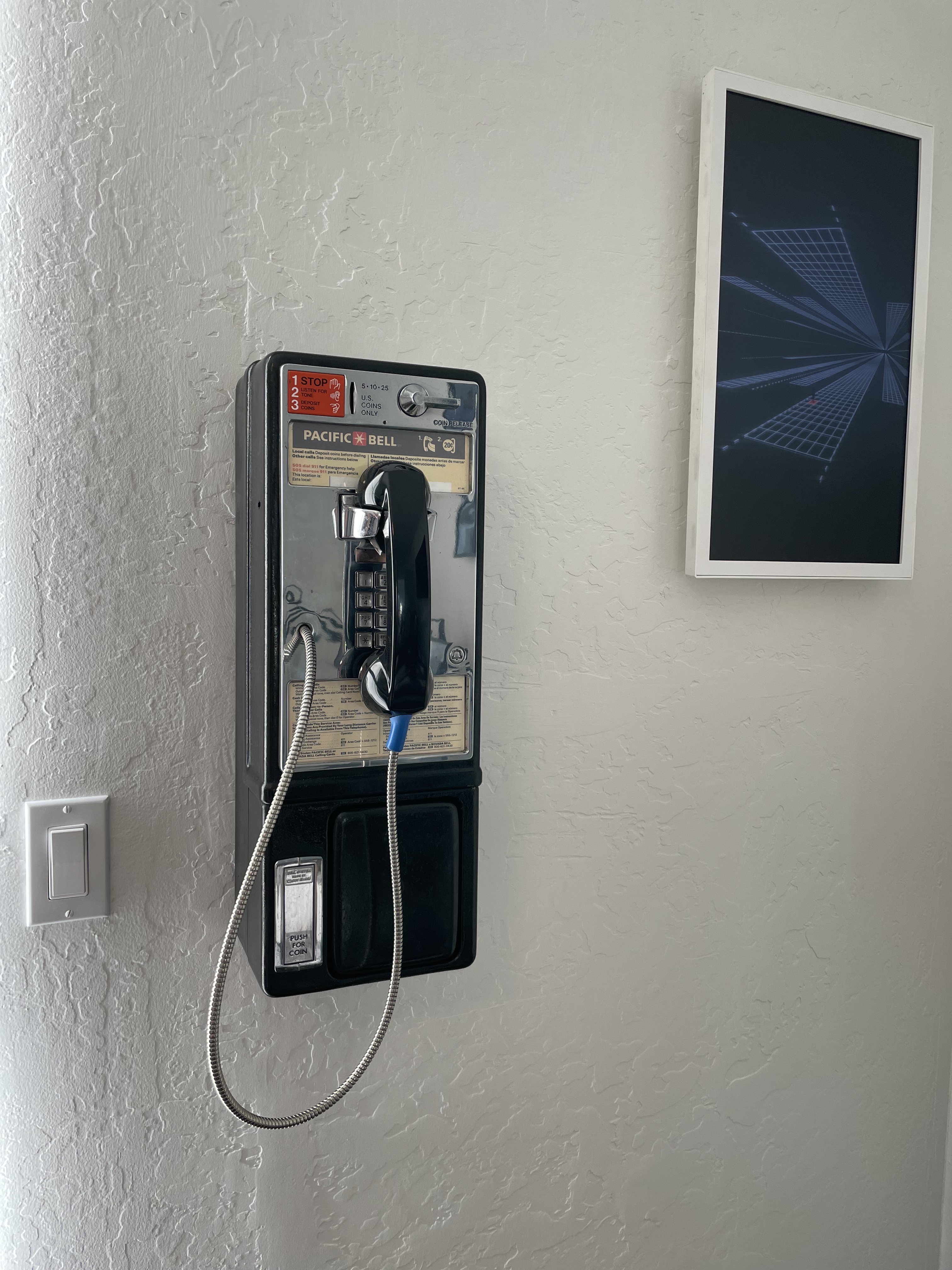 mounted payphone